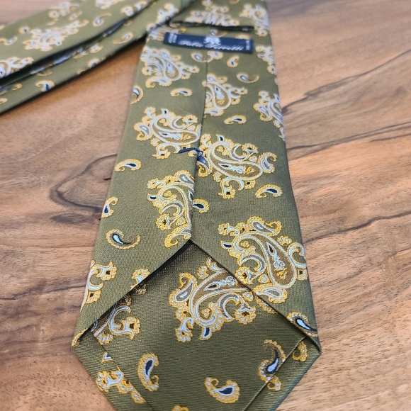 Fabio Ferretti Green Paisley Silk Tie - Picture 2 of 4